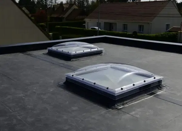 Trouver une entreprise pour la pose d'une verrière Velux ou d'un skydome
